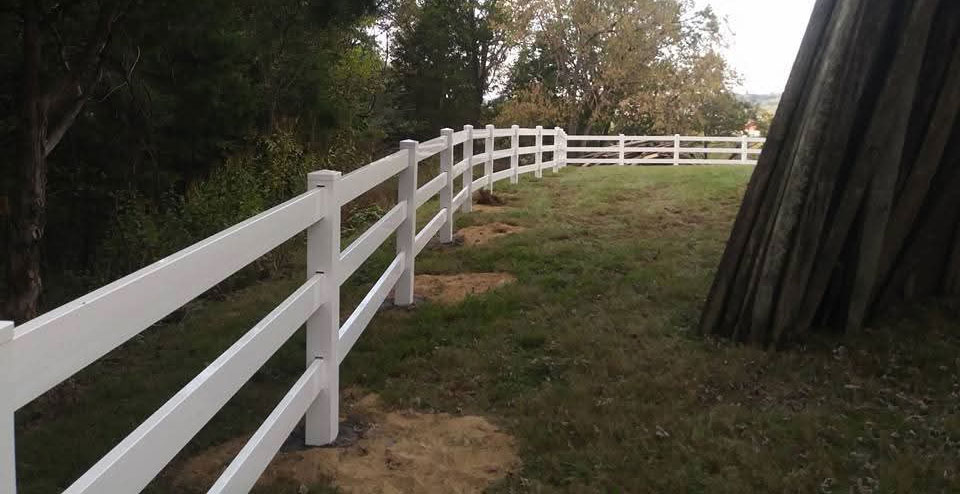 White vinyl fencing